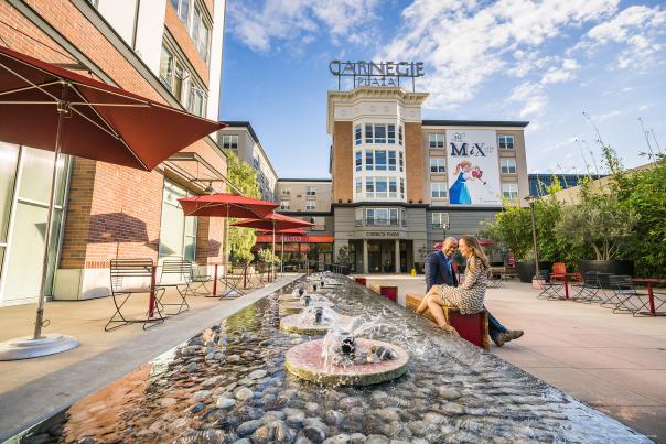 Carnegie Plaza & Courtyard at Muzeo