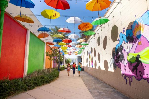 Happy Alley Indio