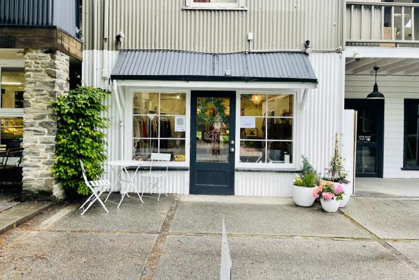 Exterior shot of Bunnies shop Arrowtown