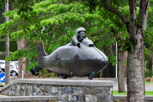 Burt Munro Statue, Invercargill