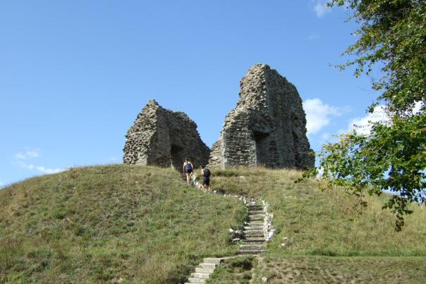Christchurch Castle Ruins