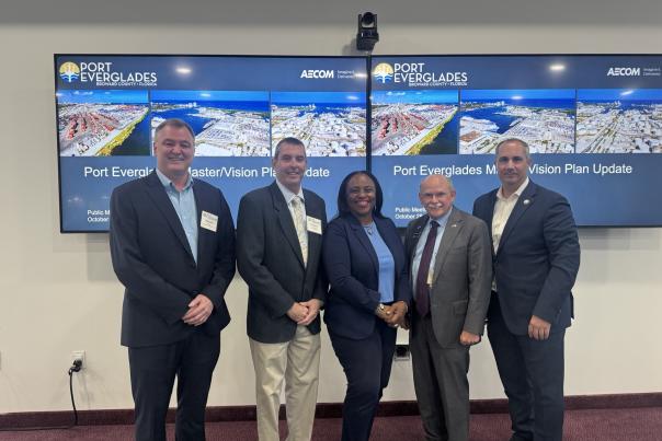 Port Everglades staff and AECOM contractor present during the public meeting for the Master/Vision Plan Update in October.