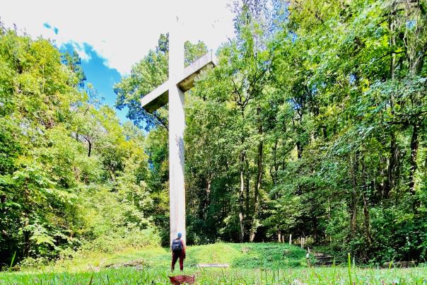 Cross at Burritt on the Mountain