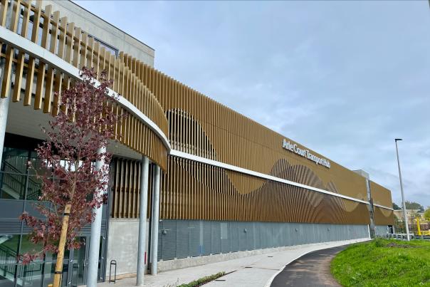 Cheltenham - Park and ride from Arle Court Transport Hub this festive season