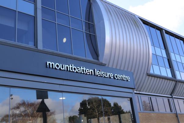 Photograph showing the outside of the Mountbatten Leisure Centre