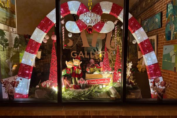 Downtown Holiday Window Decorating Contest 2025: Ruth Koomler Art Gallery