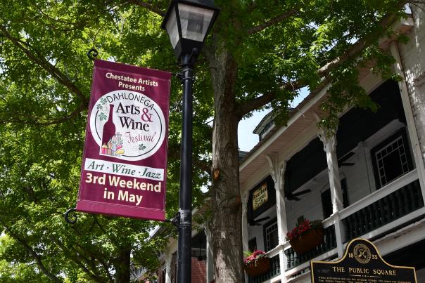 Art and Wine Festival sign on lamp post