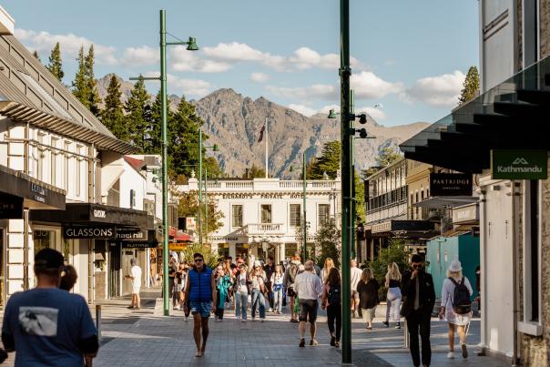 Queenstowns streets with mountains in the background