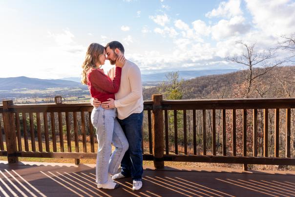 Cabin Stay at Shenandoah Woods