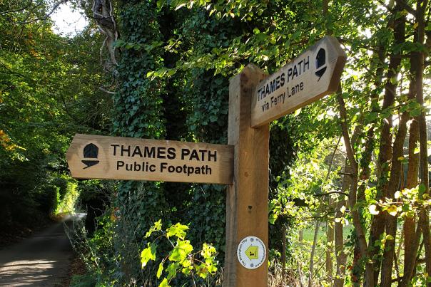 Thames Path signpost