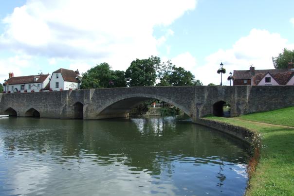 Abingdon Bridge, with the trail to the right of it.