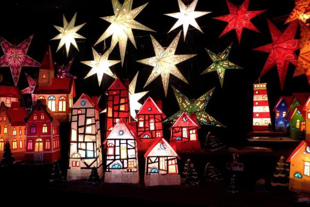 Holiday Markets - pxhere - Stock image - Christmas shopping