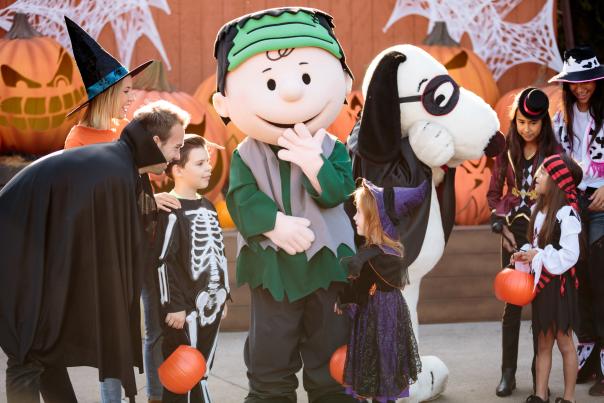 Knott's Spooky Farm with Snoopy for Halloween Time
