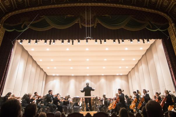 Copy of Fort Wayne Philharmonic in concert at Embassy Theatre