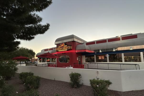Chase's Diner in Chandler, AZ- exterior view