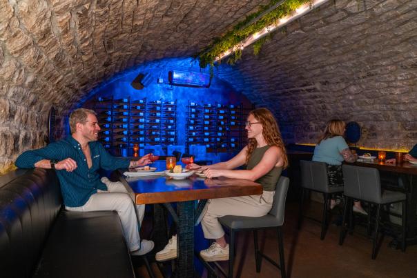 La Roux Bistro