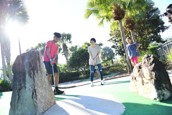 Holiday Inn Club Vacations® At Orange Lake Resort mini golf