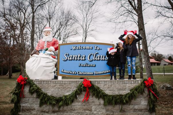 Santa-Claus-Welcome-Sign-SCCC2022 - Tilt23
