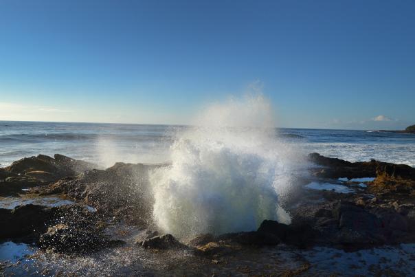 Thor's Well splash