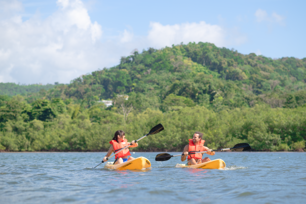 Kayaking at Alligator Head