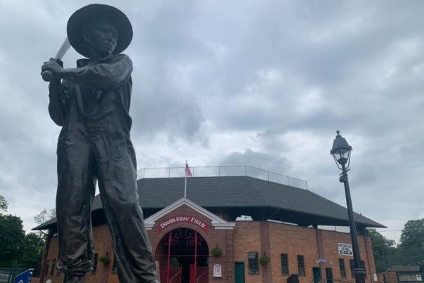 Statue of baseball player