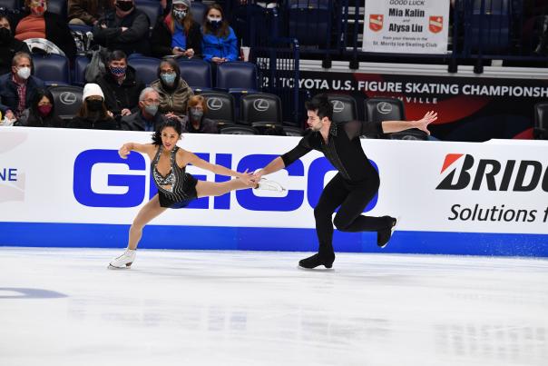 Jessica Calalang and Brian Johnson ice skating during 2022 U.S. Figure Skating Championships