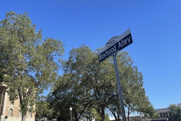 Boyhood Alley street sign in Downtown San Marcos