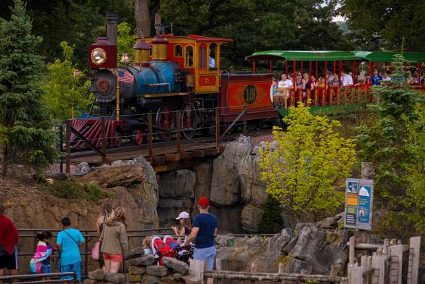 Omaha's Henry Doorly Zoo & Aquarium - Train