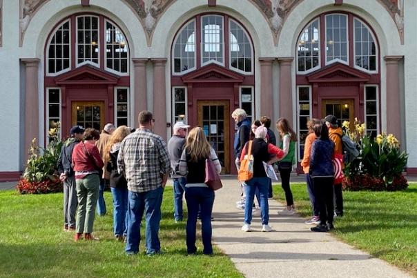 VC - Guided Walking Tour