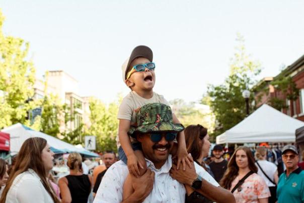 Festival_Crowd