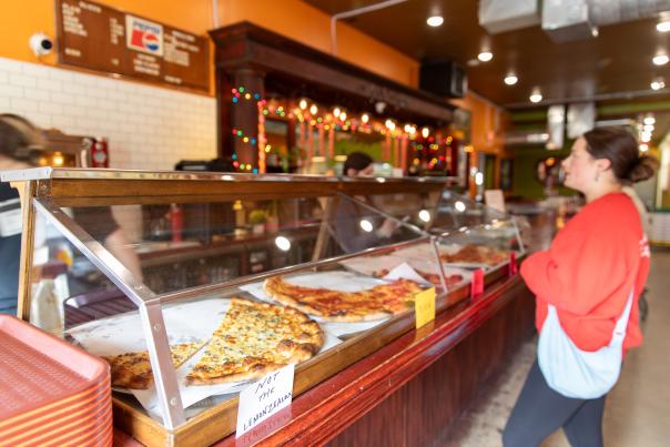 Leona's Pizza