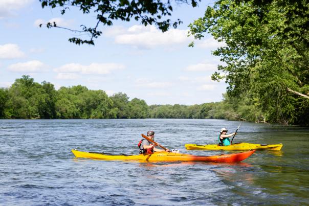 Riverbend Park - Kayaking