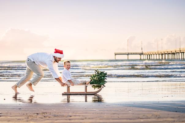 family-holiday-christmas