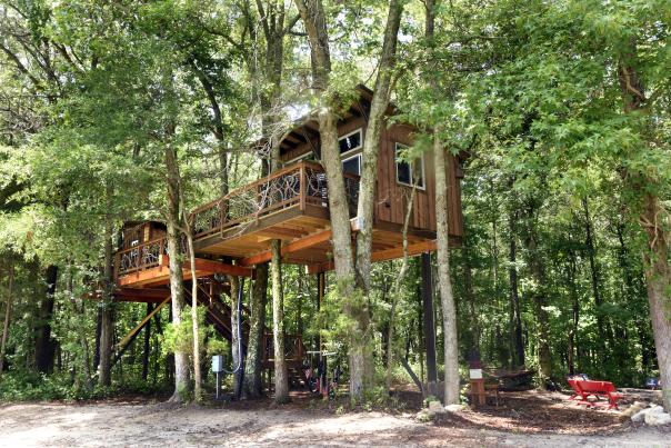 Treehouse at the Cherry Treesort