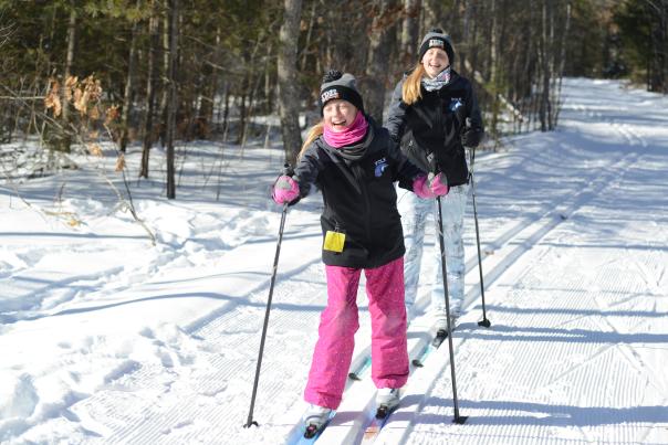2 girls Cross-country skiing