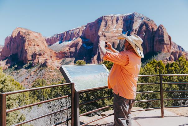 Kolob Scenic Overlook