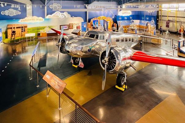 Amelia Earhart Hangar Museum - Plane