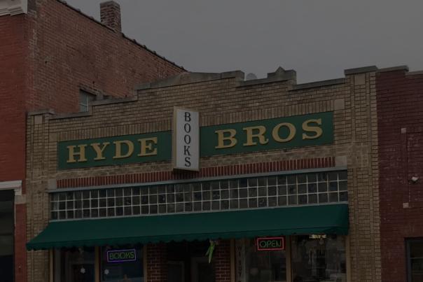 The front of Hyde Brothers Books on Wells Street