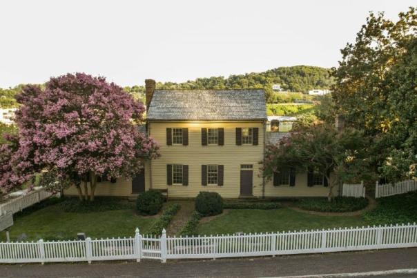 Blount Mansion