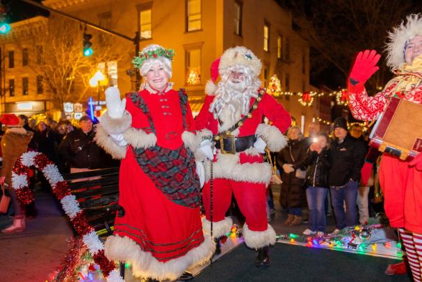 Santa at Victorian Streetwalk