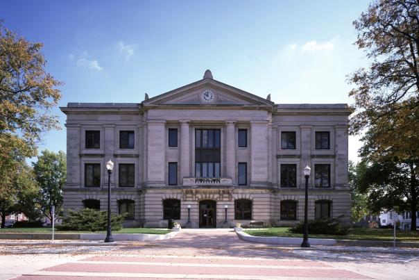 Hendricks County Courthouse exterior