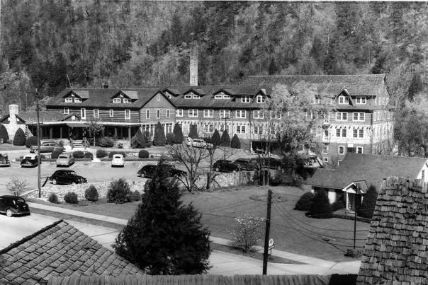 Historic Gatlinburg Inn