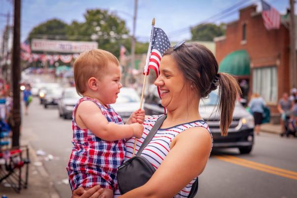 Mom & daughter on fourth of July