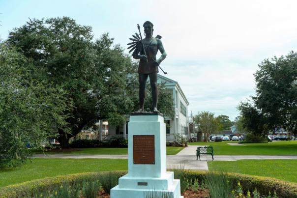 Attakapa Indian statue