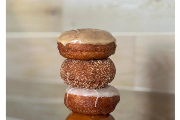 jf baking donuts