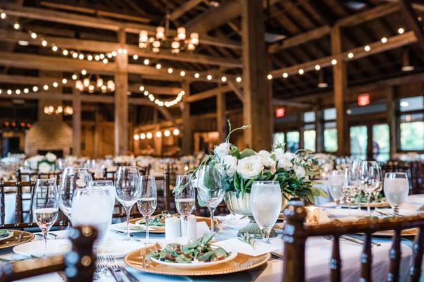 Wedding in the Wells Barn at the Franklin Park Conservatory and Botanical Gardens