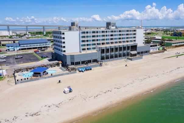 DoubleTree by Hilton Hotel