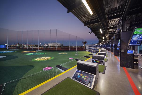 TopGolf bays with no people