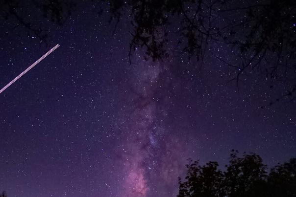 Stargazing at Enchanted Rock. Credit @fotos-de-moi. Exp Apr 2028.