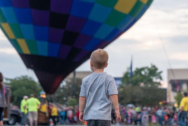 Child Looking at Balloon at 2022 Lakeshore Balloon Glow